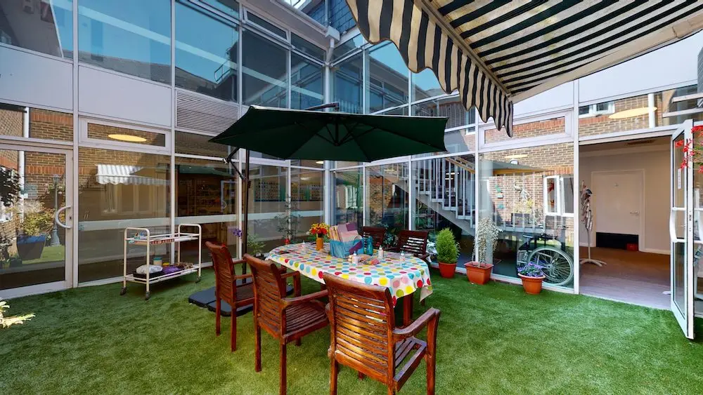 Alton Care Home - Atrium (No Expiry)