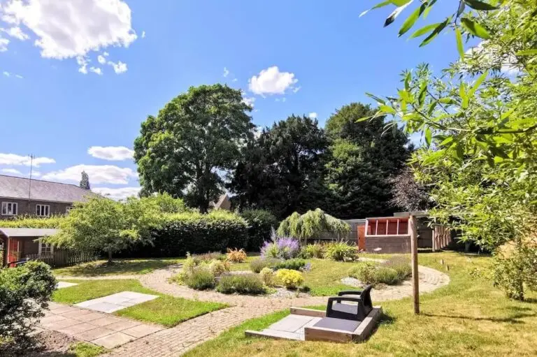 Alton Care Home - Garden (No Expiry)