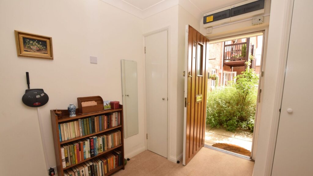 Alton Mary Rose - Hallway (No Expiry)