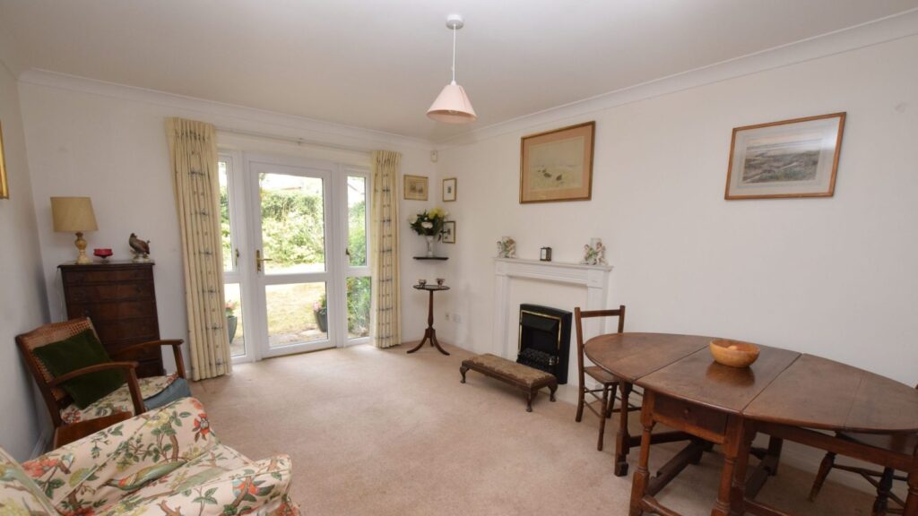 Alton Mary Rose - Lounge (No Expiry)