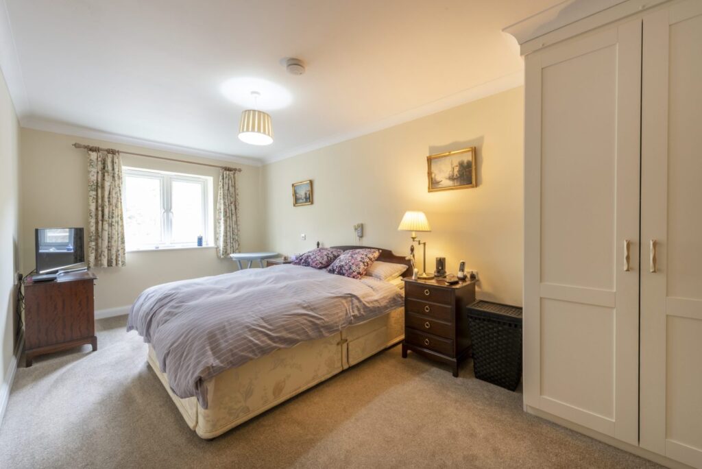 Knightwood Mews and Crescent- Bedroom (No Expiry)